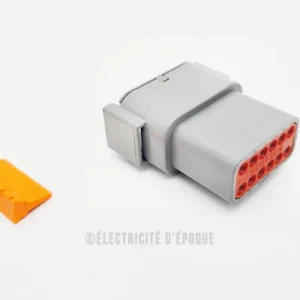 Deutsch femelle 12 voies